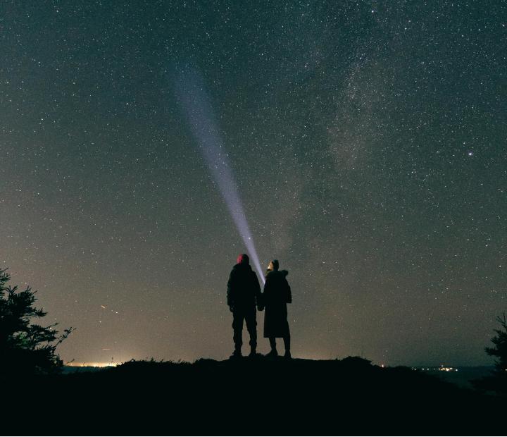 Descifrando el universo. Un paso más hacia las estrellas en el Mes de la Ciencia