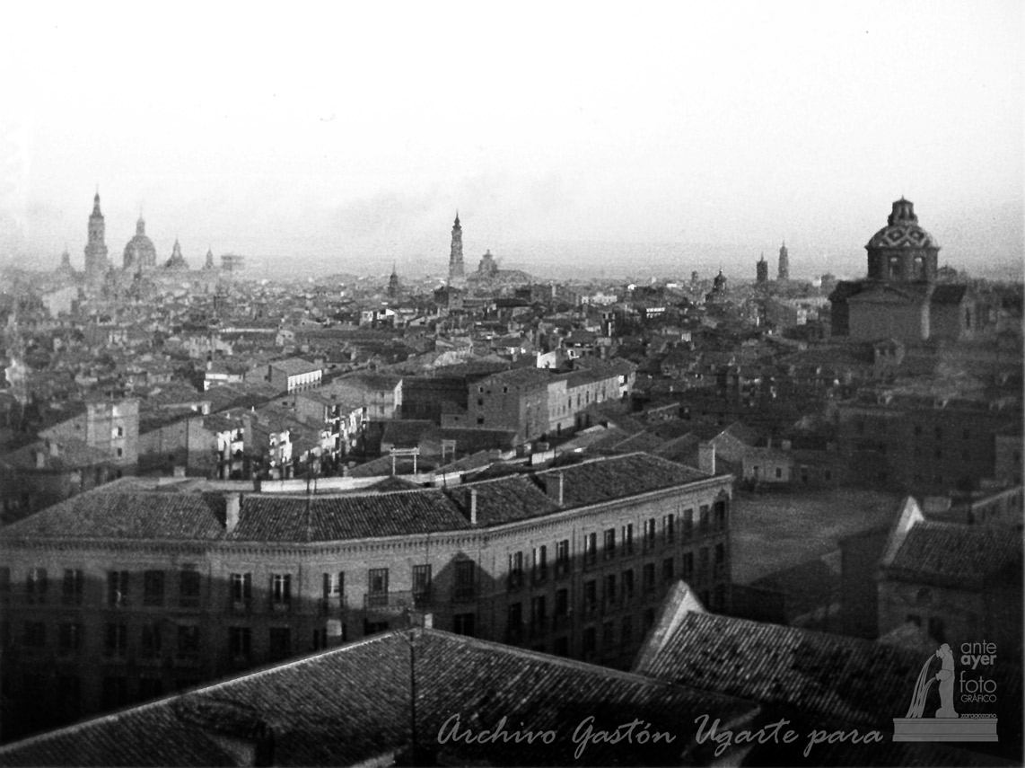 Desde el campanario del Hospicio Provincial Archivo Gastón Uguarte CA. 1904. Imagen 1
