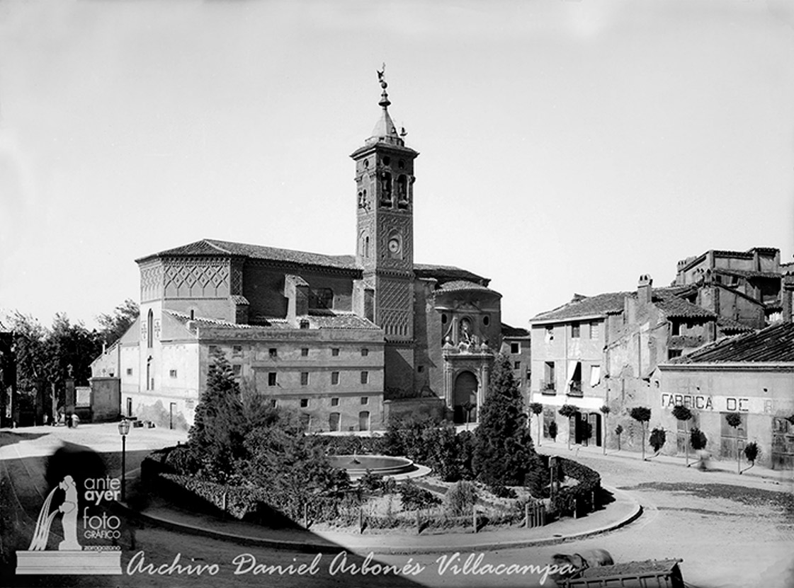 Plaza de San Miguel, hacia 1896. Archivo Daniel Arbonnés Villacampo