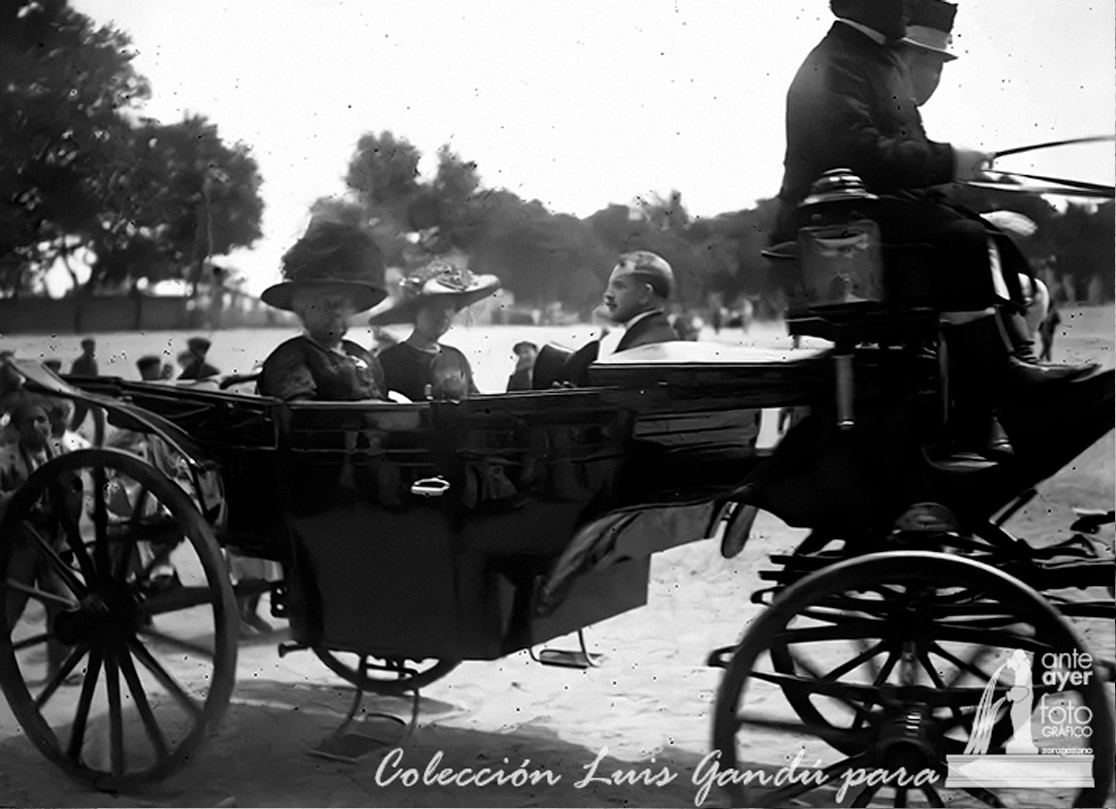 Recorrido por la ciudad en coche de caballos
