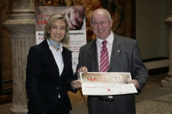 ACTO DE ENTREGA DE LOS FONDOS RECAUDADOS PARA HAITÍ, EN IBERCAJA PATIO DE LA INFANTA