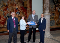 ENTREGA DE RECAUDACIÓN DEL CONCIERTO SOLIDARIO DE GABRIEL SOPEÑA A  MÉDICUS MUNDI