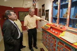 IBERCAJA ACTUR ACOGE LA EXPOSICIÓN DIDÁCTICA “NAMA JAPA MALA. LAS CUENTAS DE LA REPETICIÓN DEL NOMBRE” 