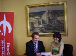 IBERCAJA COLABORA CON LA ASOCIACIÓN OSCENSE PRO SALUD MENTAL 