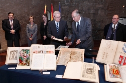 FIRMA DE CONVENIO CON LAS CORTES DE ARAGÓN PARA POTENCIAR LA DIFUSIÓN DEL FONDO DOCUMENTAL