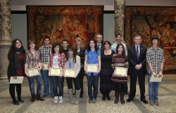 ENTREGA DE PREMIOS DE LA VI OLIMPIADA DE BIOLOGIA , FASE ARAGONESA, EN IBERCAJA PATIO DE LA INFANTA