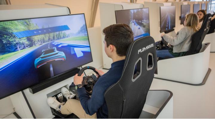 Los simuladores presentes en Mobility Museum enseñan a los pilotos a conducir de una manera eficiente y sostenible