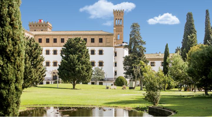 Instalaciones del Campus Ibercaja, situado en el Monasterio de Cogullada