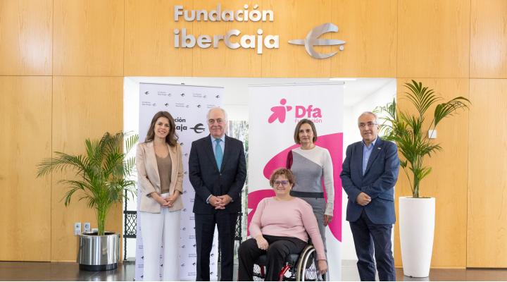 A través de esta colaboración, se fomenta el servicio de la agencia de colocación Dfaemplea