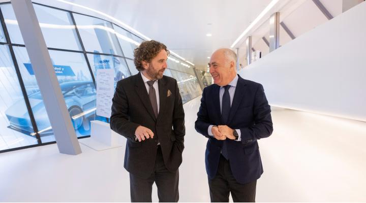 Cepsa se alía con Mobility City en su compromiso con la sostenibilidad y con el uso responsable de los recursos. 