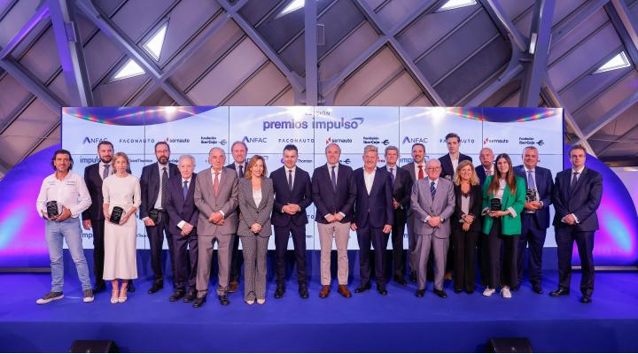 Foto de familia de los Premios Impulso del año 2023.