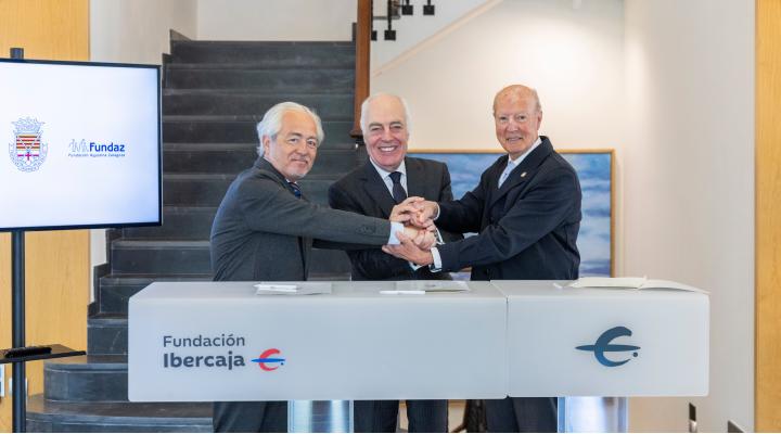 Firma del acuerdo de colaboración entre las tres entidades en la sede central de Fundación Ibercaja.