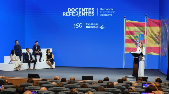  S.A.R. LA INFANTA DOÑA SOFÍA PRESIDE LA ENTREGA DE LAS AYUDAS DE LA I EDICIÓN DE ‘DOCENTES REFERENTES’ DE FUNDACIÓN IBERCAJA