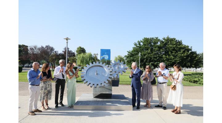 Presentación del reloj solar donado por Fundación Ibercaja a la ciudad de Zaragoza.