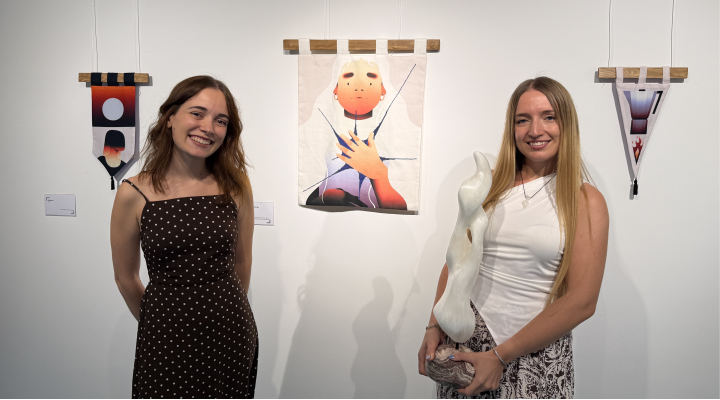 Las artistas turolenses Alicia Blasco y Estela Ferrer Peraire en Espacio Joven Fundación Ibercaja.