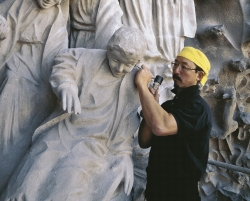 CONFERENCIA DE ETSURO SOTOO EN IBERCAJA PATIO DE LA INFANTA