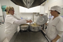  LA OBRA SOCIAL DE IBERCAJA APOYA EL ALBERGUE Y EL COMEDOR DE HUESCA