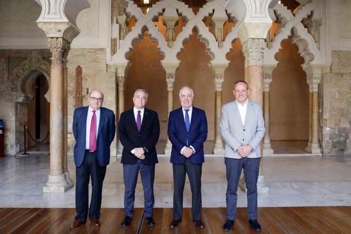 Fundación Ibercaja y la Fundación Manuel Giménez Abad han firmado dos acuerdos en la sede de las Cortes de Aragón