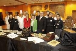 IBERCAJA RENUEVA EL CONVENIO CON LA ESCUELA DE HOSTELERÍA TOPI