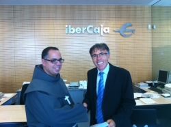 IBERCAJA FIRMA UN CONVENIO CON LA CASA FAMILIAR DE LA INMACULADA DE BURBÁGUENA