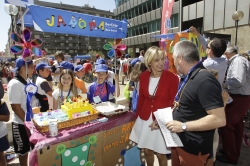 MERCADO DE COOPERATIVAS ESCOLARES, 