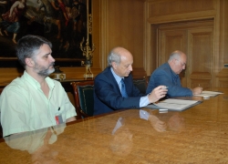 Firma convenio colaboración ibercaja y Centro Solidaridad Zaragoza