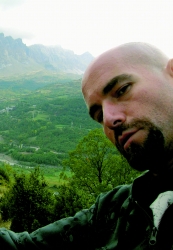 EXPOSICION FOTOGRÁFICA DE ANGEL BURBANO Y JAVIER VÁZQUEZ EN LA SALA IBERCAJA TORRENUEVA