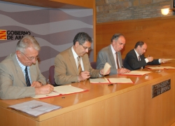 EL CONSEJERO SILVA FIRMA CON IBERCAJA, CAI Y FUNDEAR UN CONVENIO