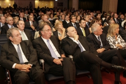 DELIBES DE CASTRO ABRE LA CONVENCIÓN NACIONAL DE OBRA SOCIAL DE LA CECA