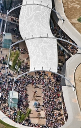 PROYECCIÓN DE FOTOGRAFÍAS DE LA EXPO ZARAGOZA 08 EN IBERCAJA ACTUR