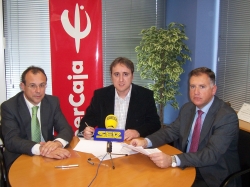 FIRMA DE CONVENIO DE IBERCAJA CON LA ASOCIACIÓN EL GUAYENTE