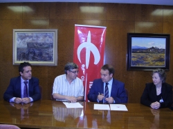 IBERCAJA FIRMA UN CONVENIO DE COLABORACIÓN CON LA ASOCIACIÓN DE FAMILIARES DE ENFERMOS DE ALZHEIMER DE HUESCA