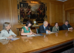 Colaboración entre Ibercaja y el Instituto Aragonés de Juventud