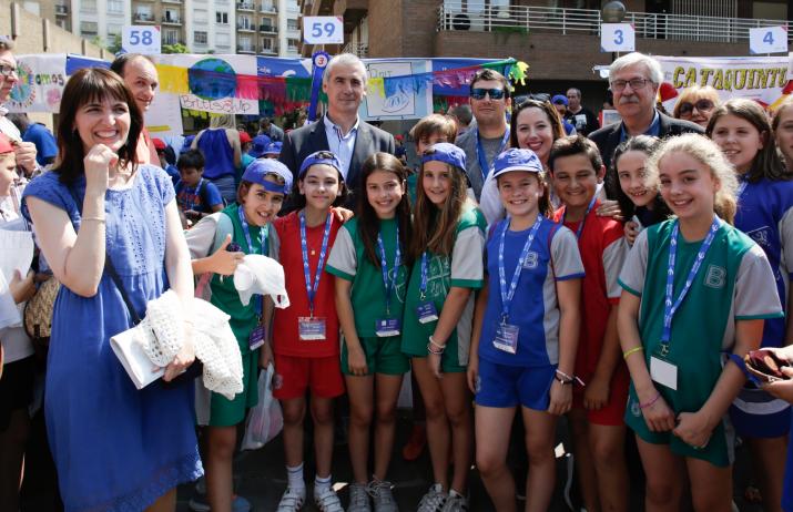 MERCADO DE COOPERATIVAS ESCOLARES 2017, DEL PROGRAMA APRENDIENDO A EMPRENDER CON IBERCAJA
