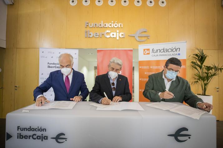 FIRMA DE CONVENIO FUNDACIÓN IBERCAJA, FUNDACIÓN CAI Y CÁRITAS ARAGÓN-LA RIOJA