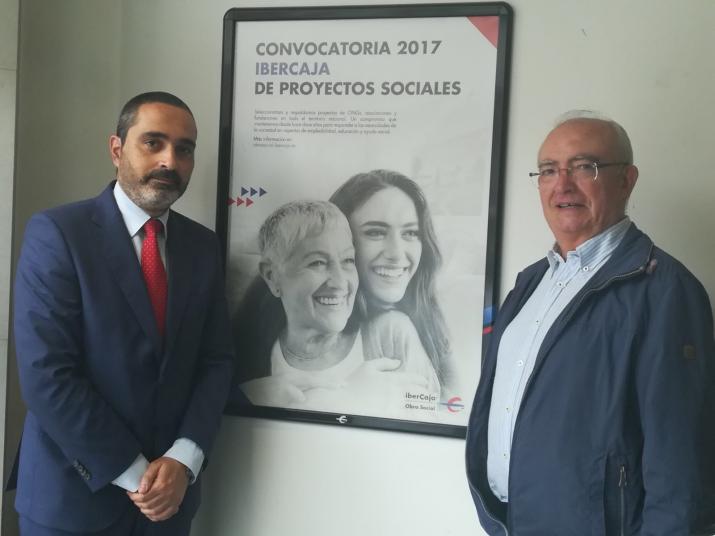  FIRMA DE CONVENIO DE LA OBRA SOCIAL DE IBERCAJA CON LA ASOCIACIÓN ENTAINAR DE AVILÉS