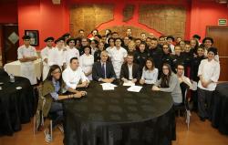 FIRMA DE CONVENIO DE LA FUNDACIÓN IBERCAJA CON LA FUNDACIÓN PICARRAL-TOPI