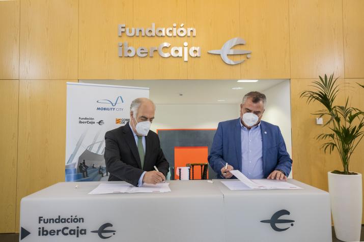 FIRMA DE ACUERDO DE MOBILITY CITY CON EDUCATRAFIC