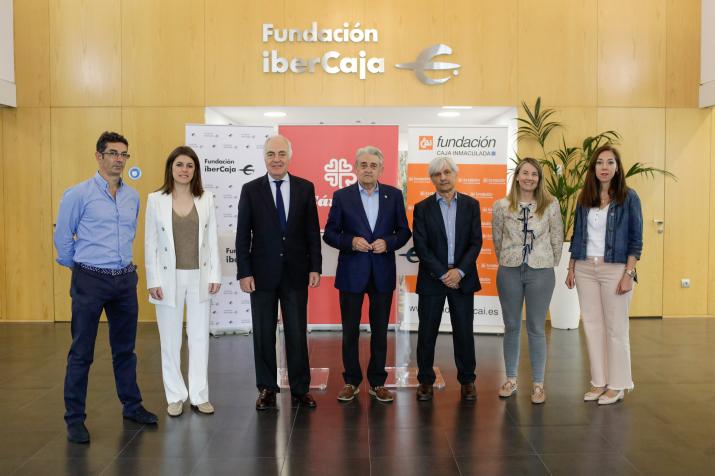 Renovación del convenio en la sede de Fundación Ibercaja