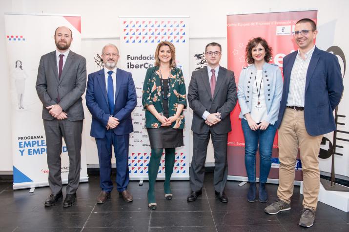 FIRMA DE CONVENIO DE FUNDACIÓN IBERCAJA CON CEEI GUADALAJARA